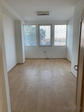 Na prenájom administratívne priestory na Ružindolskej ulici, Trnava