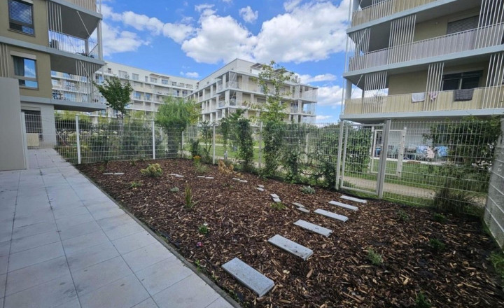 Na prenájom štýlový, moderný, svetlý a kompletne zariadený 2 - izbový byt s vlastnou predzáhradkou, BA II TOP - fotografia 9