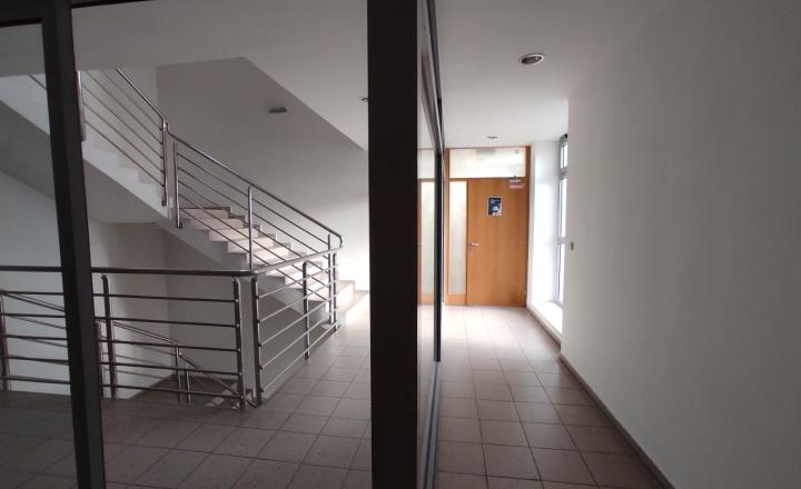 Kancelárie v blízkosti Hlavnej vlakovej stanice, Karpatská, BAI - fotografia 5
