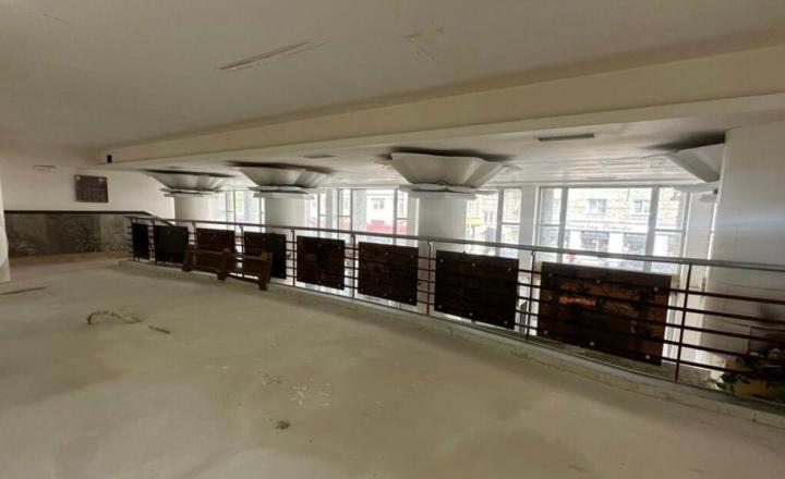 Na predaj reprezentatívny obchodný priestor s výmerou 445 m2, Bratislava I TOP - fotografia 5