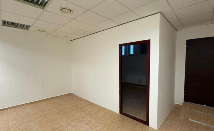 Na predaj reprezentatívny obchodný priestor s výmerou 445 m2, Bratislava I TOP - fotografia 12