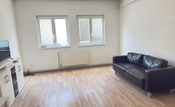 Prenájom 2 izbového apartmánu – Ľudovíta Fullu, Dlhé Diely – 50 m² - fotografia 2