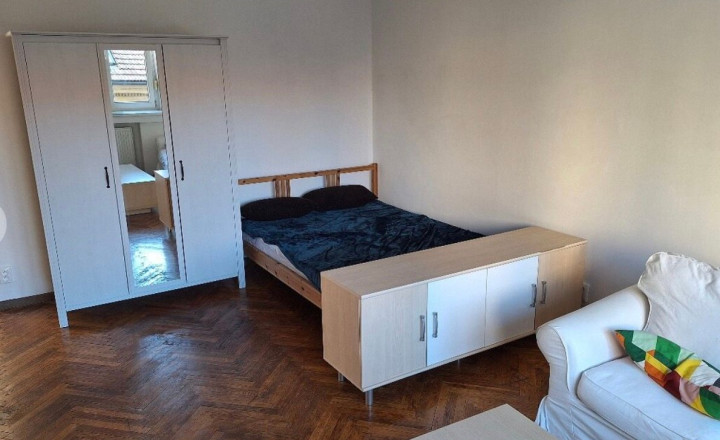 Na prenájom veľký 2-izbový byt na Kúpeľnej ulici, Bratislava I TOP - fotografia 4