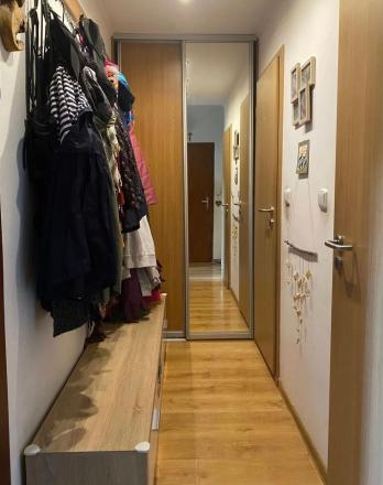 Na predaj 2-izbový byt vo vyhľadávanej časti Bratislavy – v centre Lamača TOP - fotografia 7