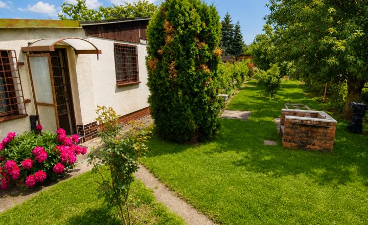Na predaj záhrada v obľúbenej lokalite Bratislava - Vlčie hrdlo TOP - fotografia 2