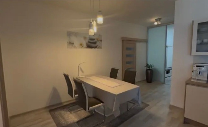 Na predaj priestranný 3-izbový byt po novej kompletnej rekonštrukcii, Bratislava IV TOP - fotografia 12