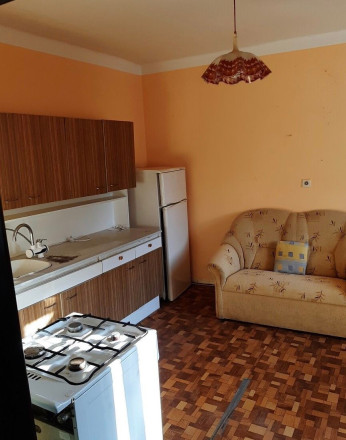 Na predaj rodinný dom v meste Svätý Jur na Bratislavskej ulici - fotografia 1