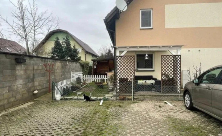 Na prenájom moderný a útulný 2-izbový mezonet s vlastnou záhradou  - fotografia 14