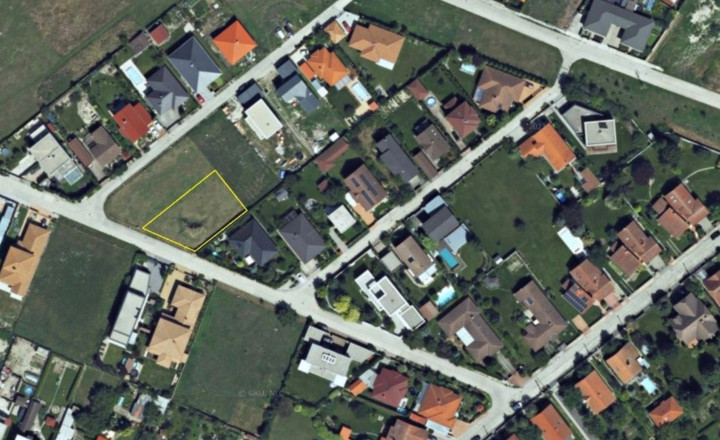 Na predaj atraktívny stavebný pozemok s výmerou 721 m2