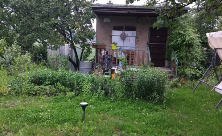 Na predaj záhradná chata vo Vajnoroch  - fotografia 1