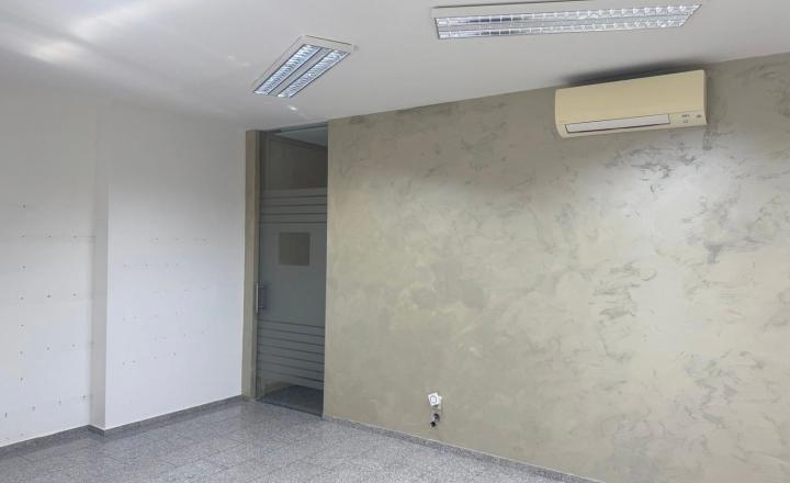 Na predaj priestranný obchodný priestor s výmerou 135,52 m2 v modernom projekte Eden Park - fotografia 3