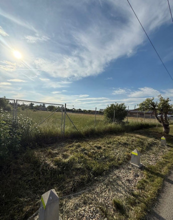 Developerský pozemok v Miloslavove na predaj – 4 205 m²  - fotografia 3