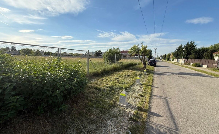 Developerský pozemok v Miloslavove na predaj – 4 205 m²  - fotografia 4
