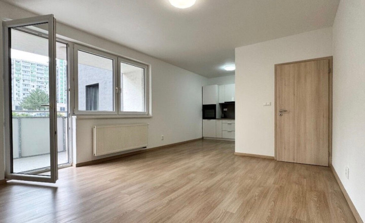 Na prenájom priestranný a svetlý 2-izbový byt s výmerou 52 m2 - fotografia 9