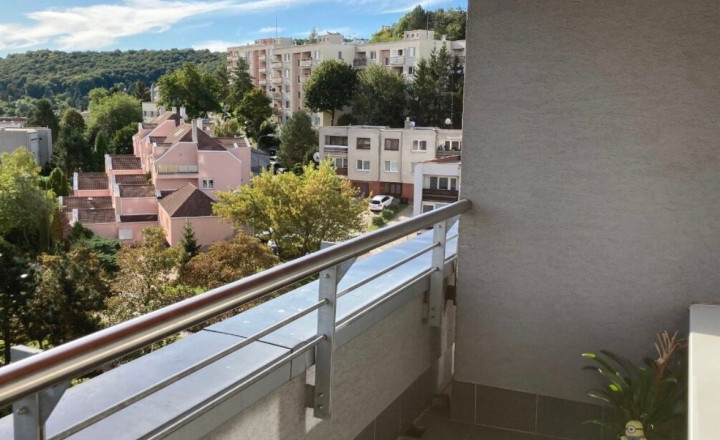 Na prenájom krásny, priestranný a kompletne zariadený 2-izbový byt - fotografia 5