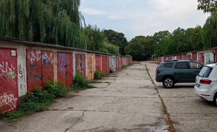 Na predaj betónová garáž - Bratislava III