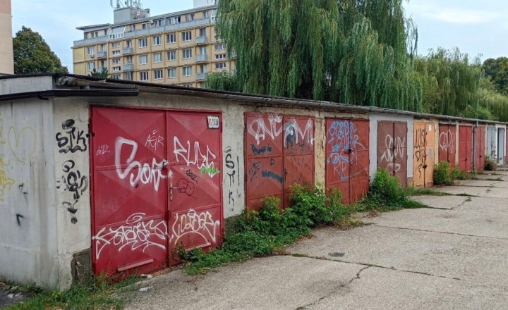 Na predaj betónová garáž - Bratislava III - fotografia 2