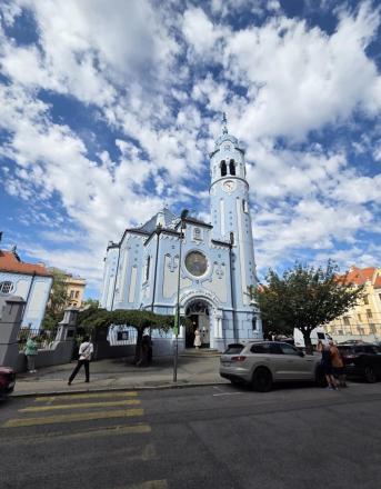 Na prenájom nadštandardný 2-izbový byt v prestížnej Bezručova Residence - fotografia 1