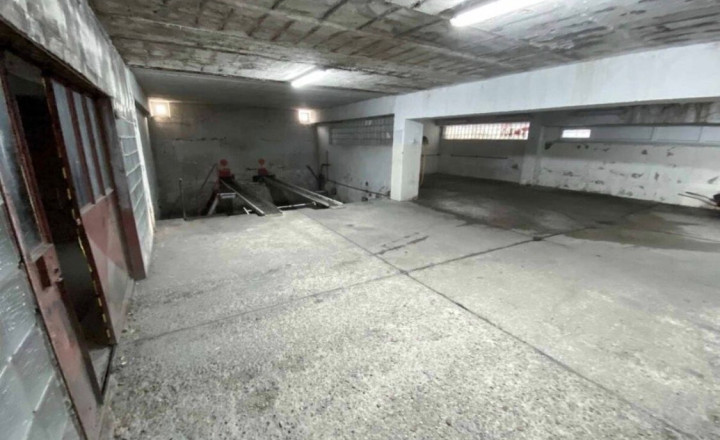 Na prenájom suchá a udržiavaná garáž (18 m²) v uzavretom garážovom komplexe, BA II TOP - fotografia 2