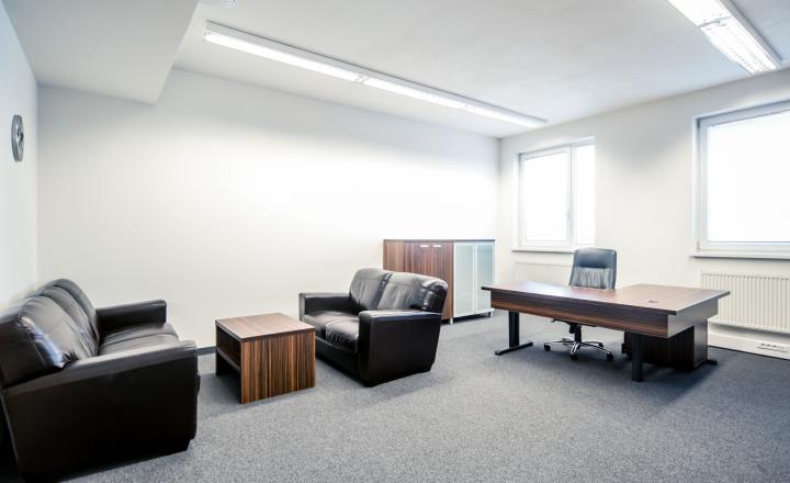 NA PREDAJ Polyfunkčná budova s výbornou dostupnosťou a investičným potenciálom | Bratislava – Nové Mesto - fotografia 13