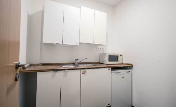 NA PREDAJ Polyfunkčná budova s výbornou dostupnosťou a investičným potenciálom | Bratislava – Nové Mesto - fotografia 19