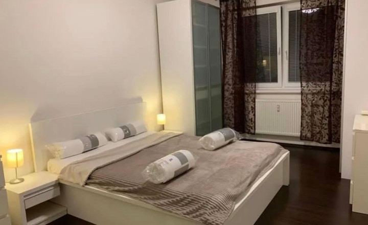 Na prenájom svetlý, kompletne zariadený 3-izbový byt s priestrannou zasklenou loggiou  - fotografia 8