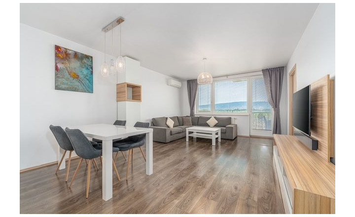 Na predaj 3 izbový byt s balkónom v obci Slovenský Grob 