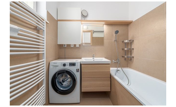 Na predaj 3 izbový byt s balkónom v obci Slovenský Grob  - fotografia 12