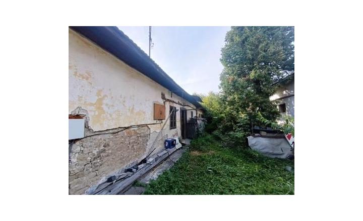 Na predaj starší 5-izbový rodinný dom v obci Jablonica, okres Senica TOP - fotografia 2