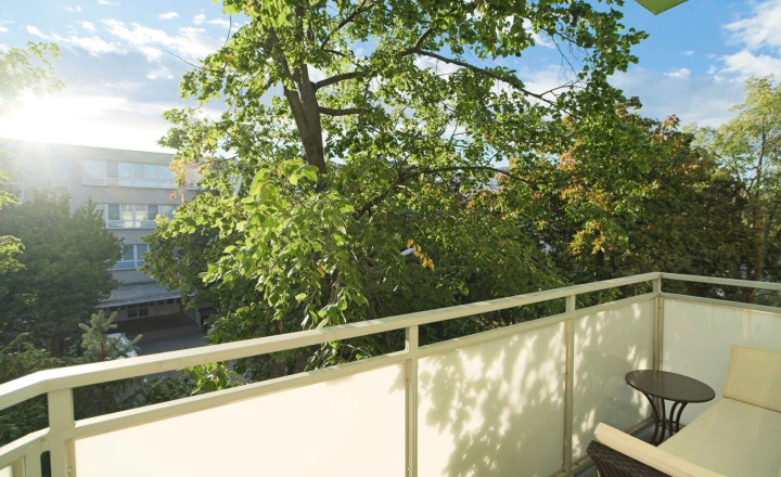 Na predaj priestranný a svetlý 2-izbový byt s balkónom - fotografia 3