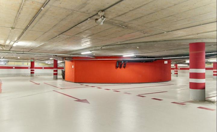 Priestory vhodné na administratívu či služby v tesnej blízkosti ŽST Petržalka, Röntgenova - fotografia 6