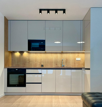 Na prenájom nový 2-izbový apartmán v polyfunkčnom objekte MORUŠE - fotografia 9