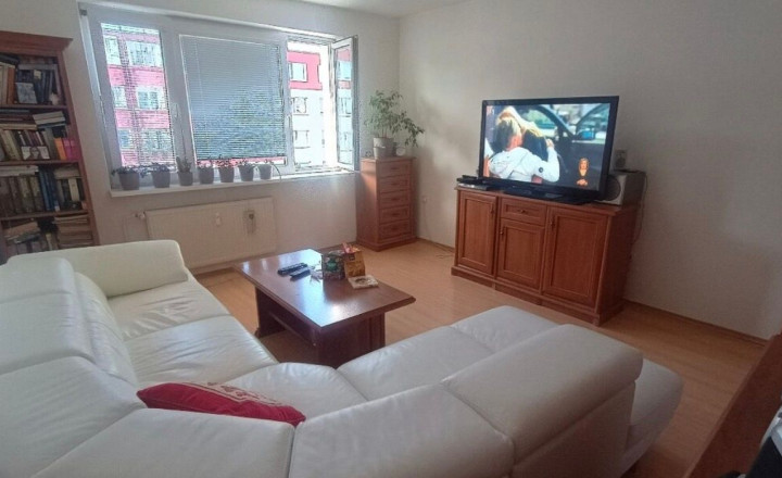 Na predaj 3-izbový byt s výmerou 66 m2 na 6. poschodí  - fotografia 5