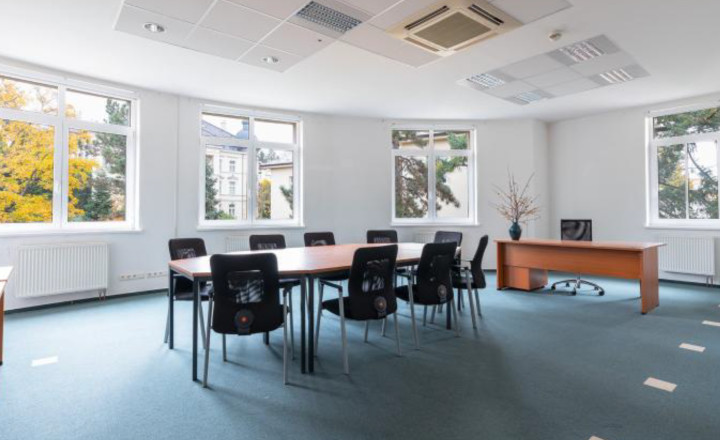 Kancelárie v historickej vile 732m2 + 13x PARKING, Palisády – Staré Mesto