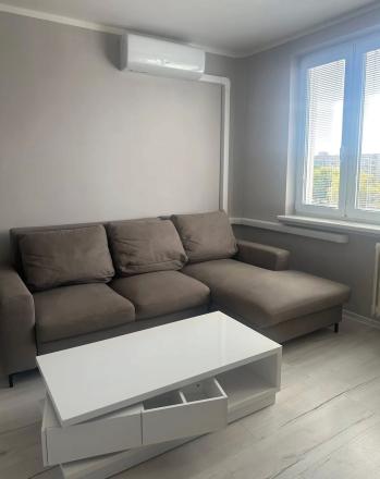 Na prenájom útulný a kompletne zariadený 2-izbový byt - fotografia 3