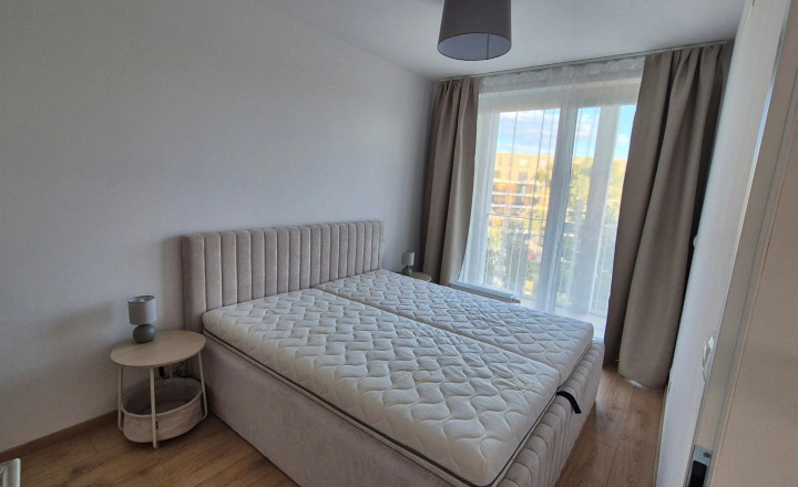 Na prenájom úplne nový, kompletne zariadený 2-izbový byt - fotografia 7