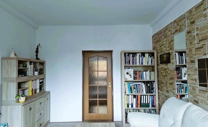 Na predaj priestranný 3-izbový byt s balkónom na obľúbenej Oravskej ulici v Bratislave – Nivy TOP - fotografia 14