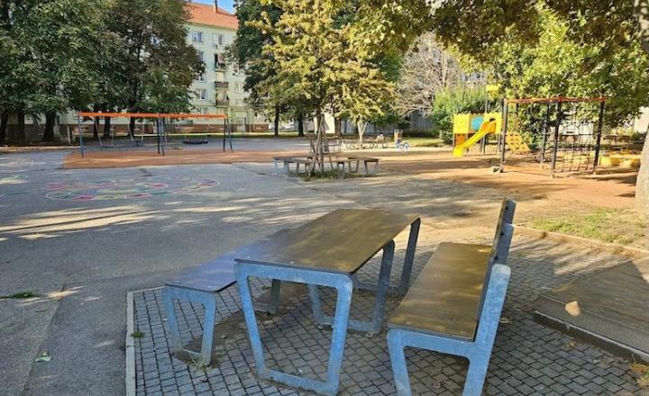 Na predaj priestranný 3-izbový byt s balkónom na obľúbenej Oravskej ulici v Bratislave – Nivy TOP - fotografia 28