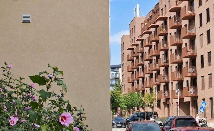 Na predaj priestranný 3-izbový byt s balkónom na obľúbenej Oravskej ulici v Bratislave – Nivy TOP - fotografia 39