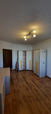 3-izbový byt s parkovaním na prenájom - fotografia 5