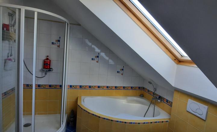 3- izbový byt - mezonet s parkovacím miestom na predaj - fotografia 10