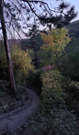 Na predaj výnimočný pozemok s rozlohou 533 m2  - fotografia 9