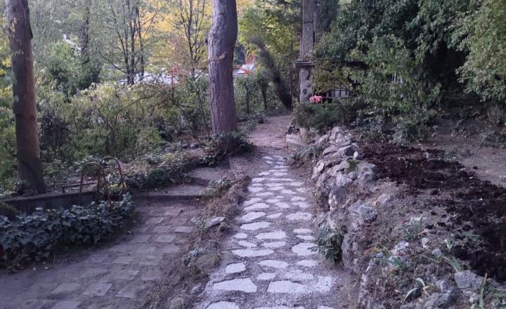 Na predaj výnimočný pozemok s rozlohou 533 m2  - fotografia 10