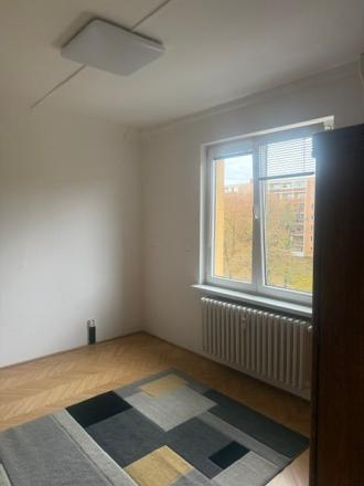 Na predaj priestranný 3,5-izbový byt s loggiou, 82,64 m² – Zimná ulica, Bratislava - fotografia 2