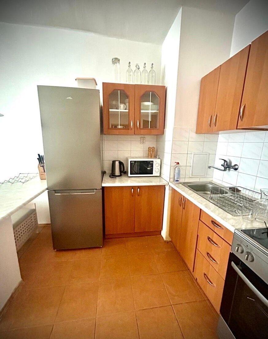 Na prenájom kompletne zrekonštruovaný a plne zariadený 2-izbový byt - Bratislava II – fotografia 3